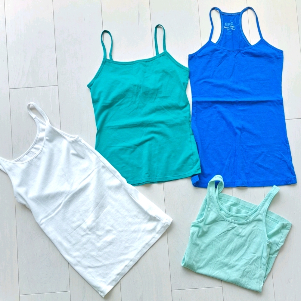 NWOT 4 tank tops bundle